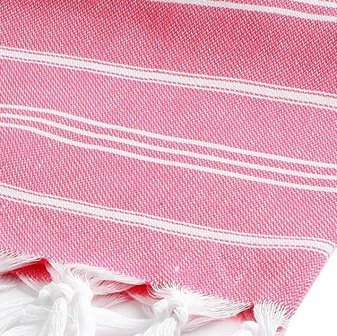 Grote playa Mocco hamamdoek in het roze bij GreenPicnic