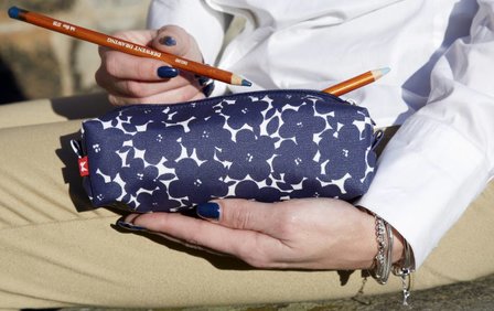 GreenPicnic - Donkerblauwe gevoerde etui, fairtrade gemaakt door Earth Squared in Vietnam