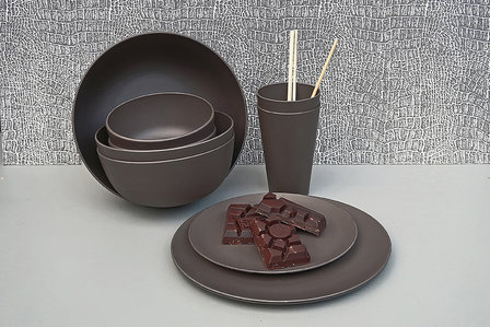 Mocha Brown Zuperzozial servies van C-PLA bio plastic - GreenPicnic