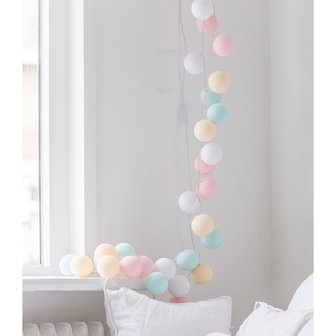 GreenPicnic - Fairtrade cotton ball lights premium pastel met 20 LED-lampjes