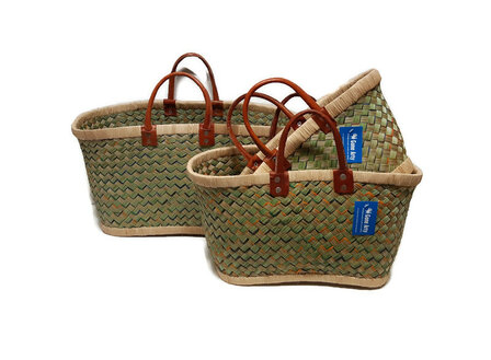 Groene Fairtrade mandtassen van riet Greenpicnic