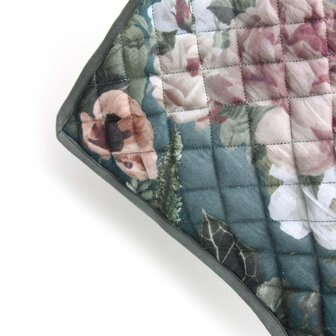 Detail Pannenlap van Imbarro, Potholder FLoral Eden