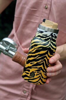 The ZOO thermal Bottle Tiger bij Greenpicnic