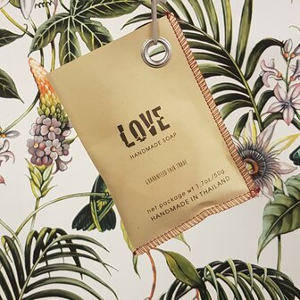 Fairtrade zeep cadeau zakje Love bij Greenpicnic