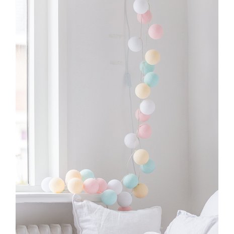 GreenPicnic - Fairtrade cotton ball lights premium pastel met 20 LED-lampjes