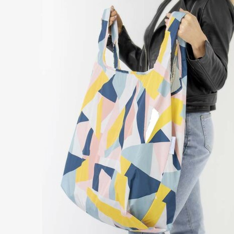Large Mosaic van Kind Bag, grote rPET shopper - Webshop GreenPicnic