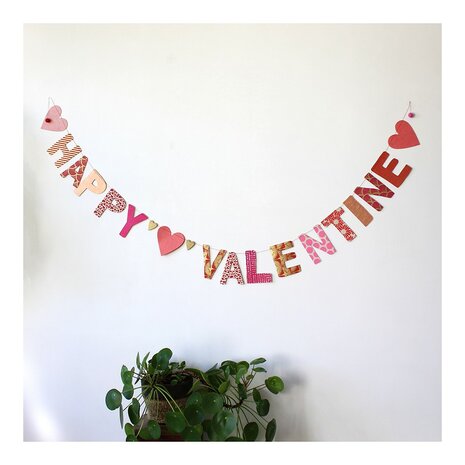 Fairtrade papieren slinger Happy Valentine hangend Greenpicnic