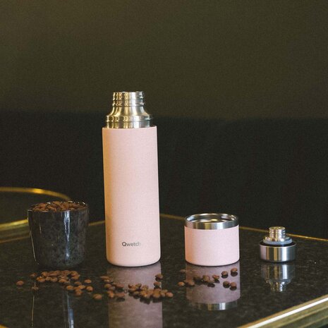 Qwetch thermosfles met drinkbeker dop in roze