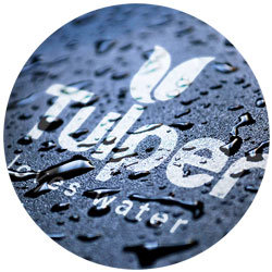 Tulper Logo love water leave plastic