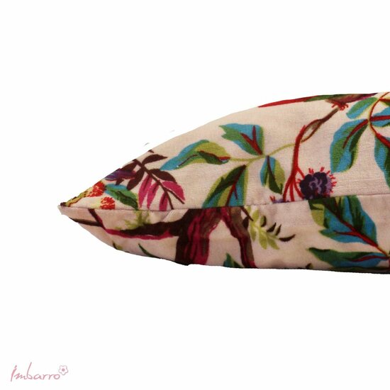Detail cushion paradise Ecru van Imbarro