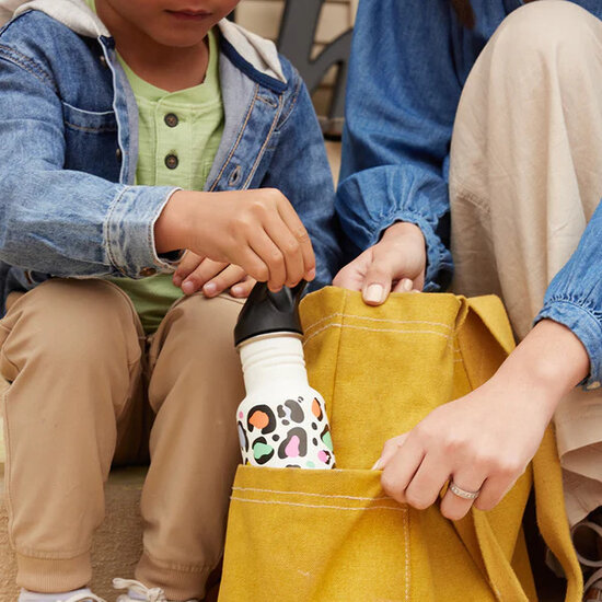Klean Kanteen kinderfles met luipaard print en flip seal sportcap