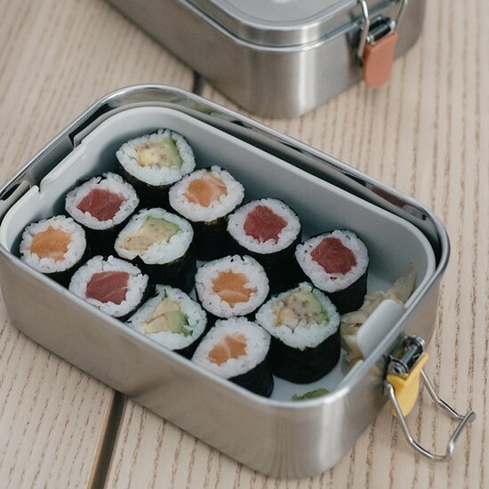 Ekobo lunchbox met sushi Greenpicnic