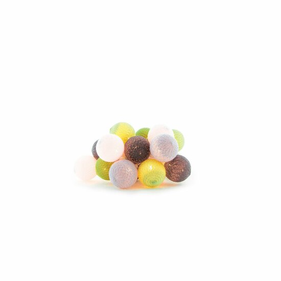 Fairtrade lichtbollen slinger van Cotton Ball Lights bij GreenPicnic