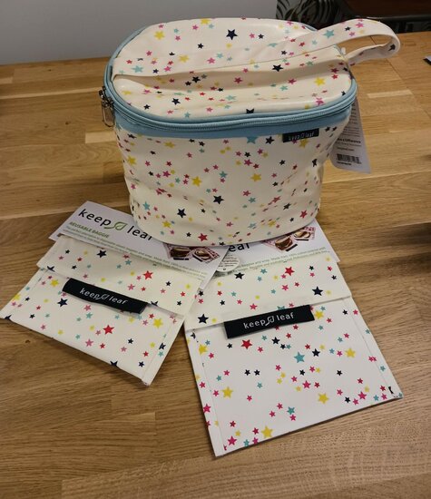 Keep Leaf lunchzakjes en koeltasje met STars print bij Greenpicnic