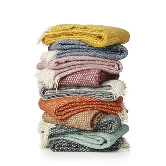 Klippan Plaids van ecowol Knut in diverse kleuren bij Greenpicnic