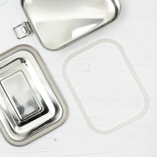 Lekbestendige broodtrommel van duurzaam roestvrij staal, lekbestendig met siliconen binnenrand