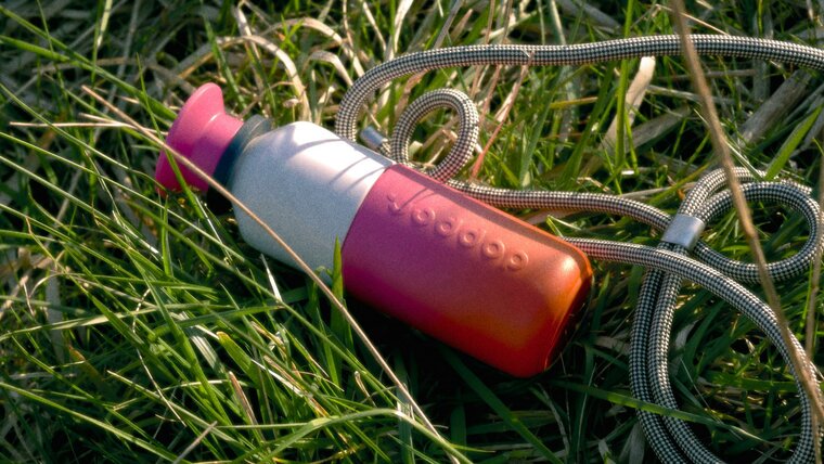 Dopper mini flesje in roze, RVS fles met beker