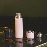 Qwetch thermosfles met drinkbeker dop in roze