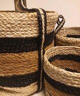 Detail van natuurlijk Hogla met jute manden Fairtrade bij Greenpicnic