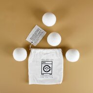 Sjaal met verhaal wasdroger bollen in opbergzakje