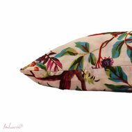Detail cushion paradise Ecru van Imbarro