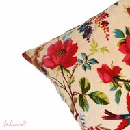 Detail cushion paradise Ecru van Imbarro