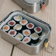 Ekobo lunchbox met sushi Greenpicnic