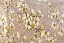 Detail sierkussen lavendel