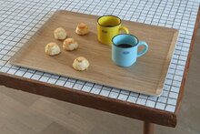 Medium dienblad met kopjes en koekjes van Cabanaz