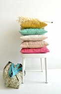 Vierkante sierkussens in diverse kleuren