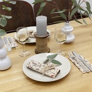 Duurzame wegwerp servetjes van gerecycled papier