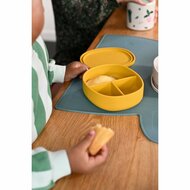 Gele siliconen lunchbox met 3 vakken Greenpicnic