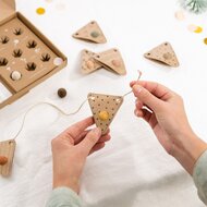 Feestslinger knutselpakket Blossombs bloembommetjes