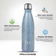 Wat is speciaal aan de Izy Bottles thermosfles Design Blue