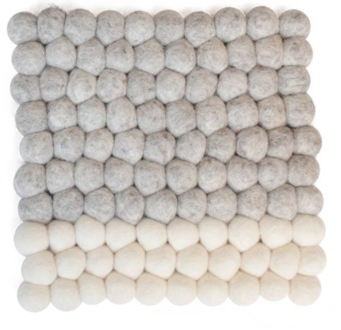 Vierkante Hatale onderzetter van vilt in het lichtgrijs - GreenPicnic