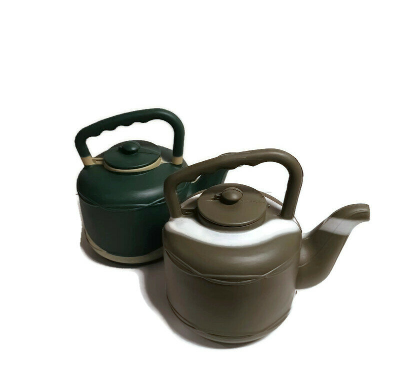 Fairtrade gieter van gerecycled plastic - Diverse tie dye kleuren