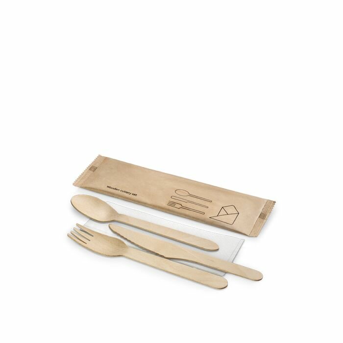 Bestek set van FSC hout: Mes, lepel, vork en servet in zakje - zak 25 setjes 