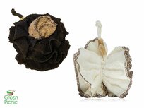 Bamboe 'flower' spons van Croll & Denecke, wit of zwart Bamboe 'flower' spons van Croll & Denecke, wit of zwart
