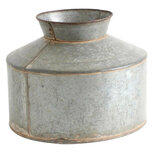 Scrapmetal Jar Waterpot, vaas van gerecycled metaal Scrapmetal Jar Waterpot, vaas van gerecycled metaal