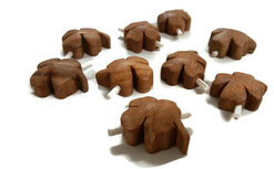 Fairtrade houten klavertje met wit wensbriefje, Small Fairtrade houten klavertje met wit wensbriefje, Small